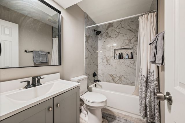 1706 Delaford Circle, Carrollton, TX 75007