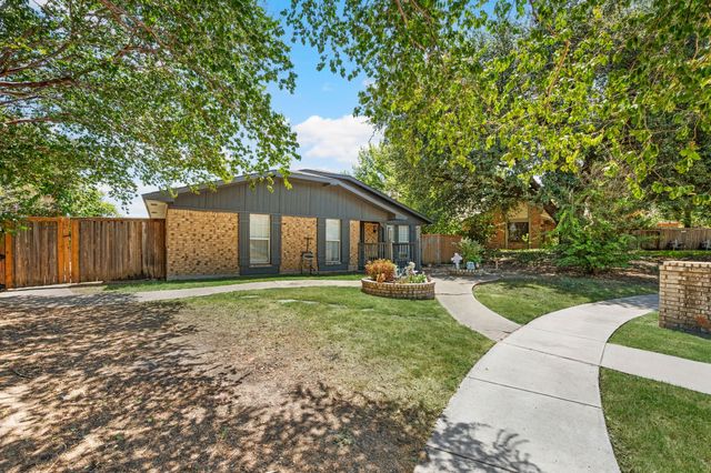 1706 Delaford Circle, Carrollton, TX 75007