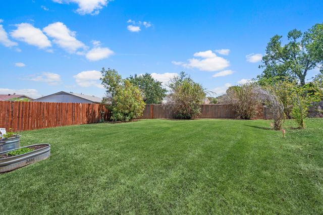 1706 Delaford Circle, Carrollton, TX 75007