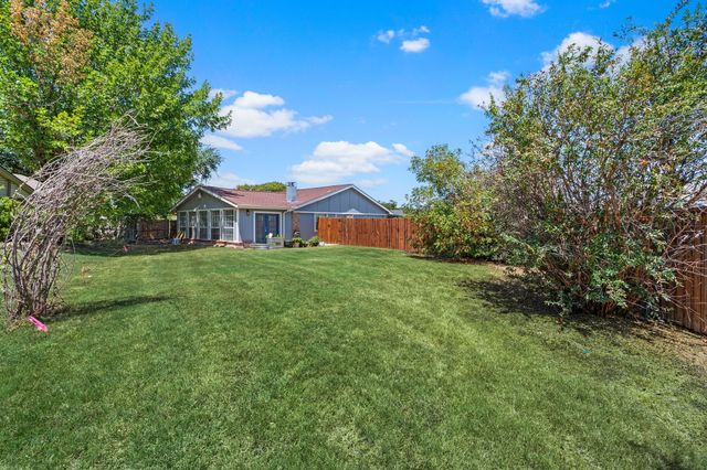 1706 Delaford Circle, Carrollton, TX 75007