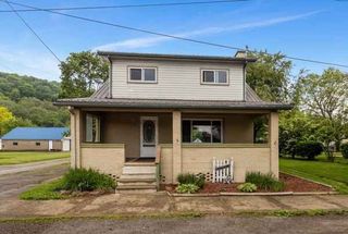 407 4th St, Darlngtn Twp, PA 16115