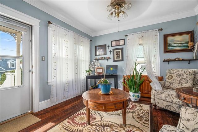 19 Hopkins Street, Lincoln, RI 02865