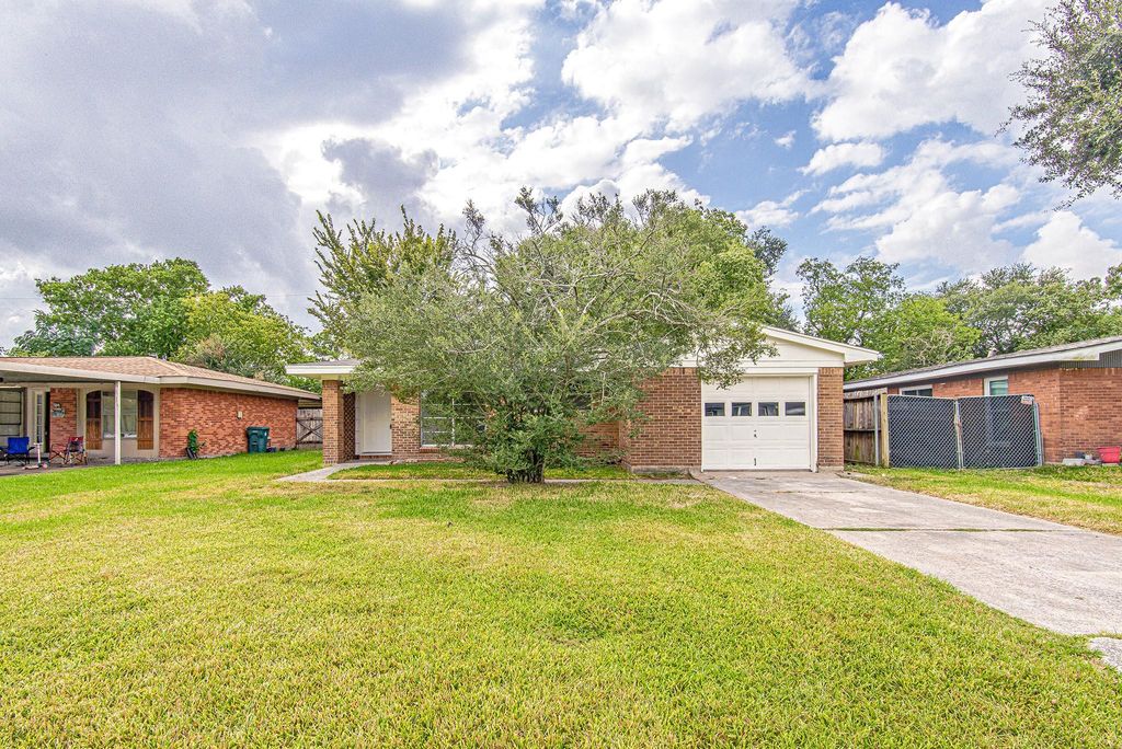3518 Mattye Maye Drive, Pasadena, TX 77503