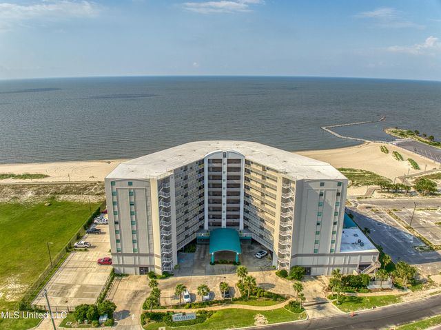 1899 Beach Boulevard, 202, Biloxi, MS 39531