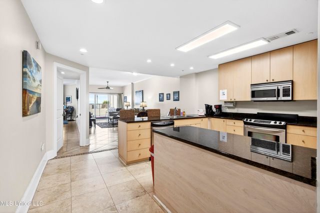 1899 Beach Boulevard, 202, Biloxi, MS 39531