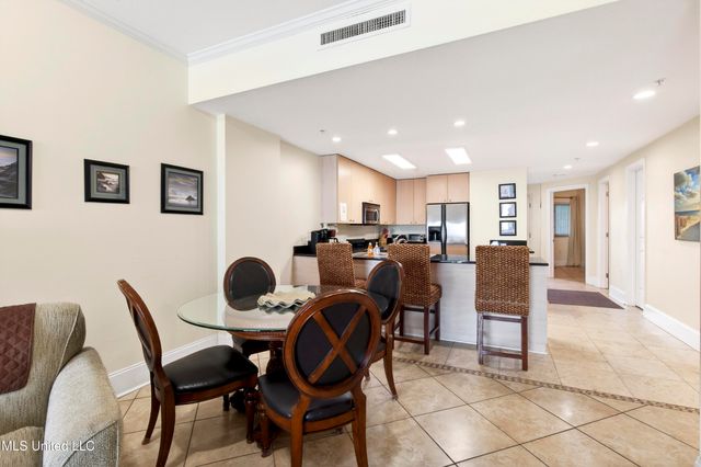 1899 Beach Boulevard, 202, Biloxi, MS 39531