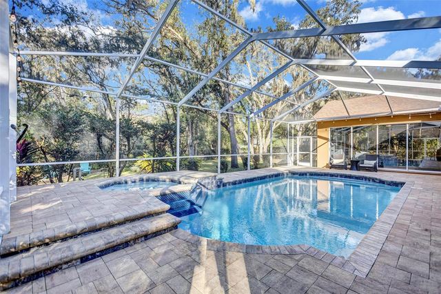 6022 HAMMOCK HILL AVENUE, Lithia, FL 33547