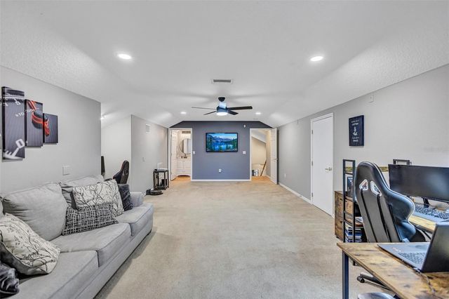 6022 HAMMOCK HILL AVENUE, Lithia, FL 33547