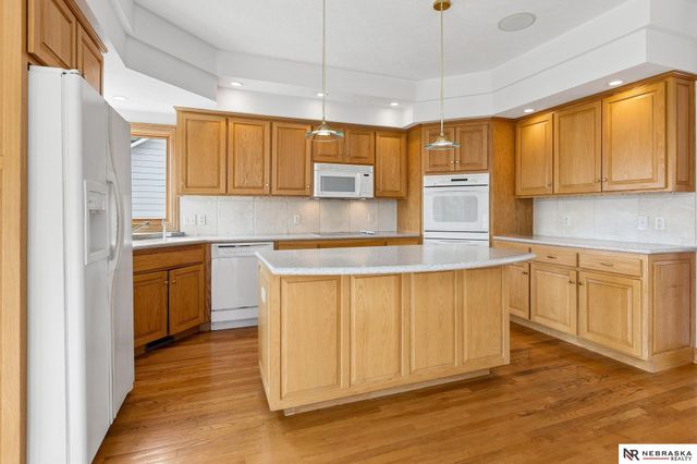 7701 San Mateo Lane, Lincoln, NE 68516