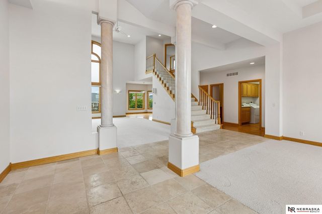 7701 San Mateo Lane, Lincoln, NE 68516