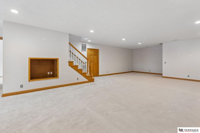 7701 San Mateo Lane, Lincoln, NE 68516