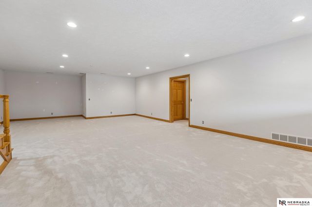7701 San Mateo Lane, Lincoln, NE 68516