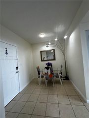 1 Glen Royal Pkwy 1011, Miami, FL 33125