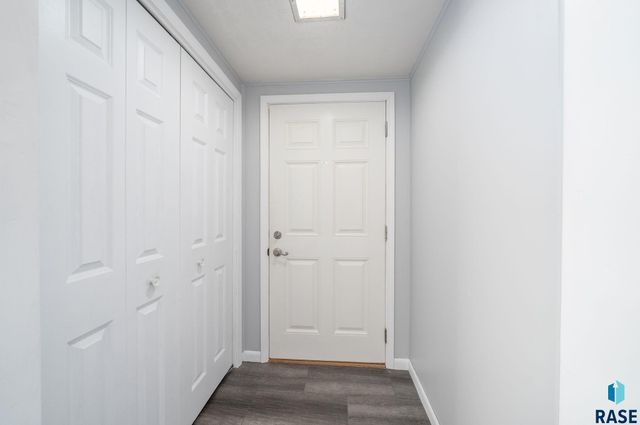 114 S Lincoln Ave, Sioux Falls, SD 57104