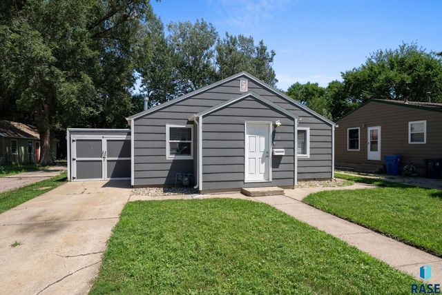 114 S Lincoln Ave, Sioux Falls, SD 57104
