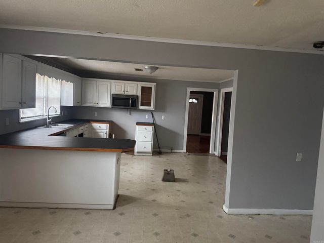 3703 PETTY RD, Pine Bluff, AR 71602