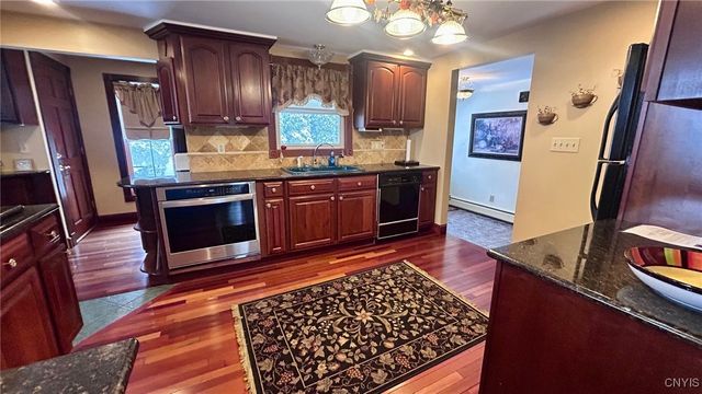 5653 East Davey Road, Cicero, NY 13029