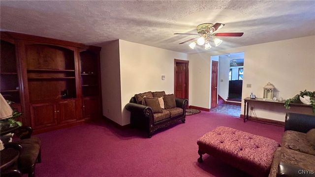 5653 East Davey Road, Cicero, NY 13029