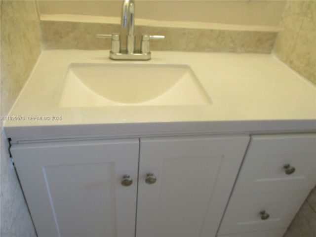 3500 Harrison St 11, Hollywood, FL 33021