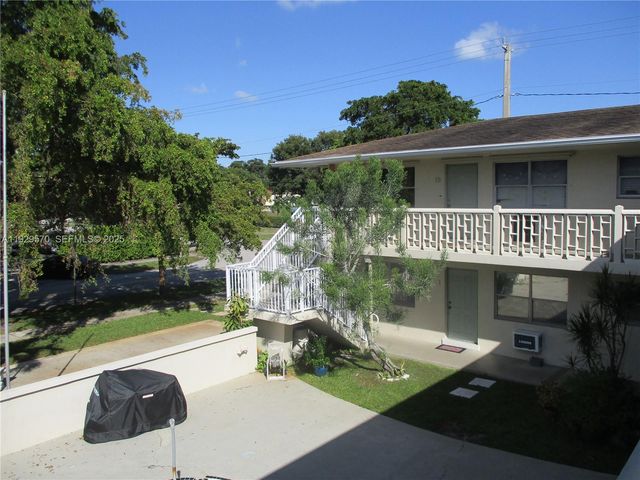 3500 Harrison St 11, Hollywood, FL 33021