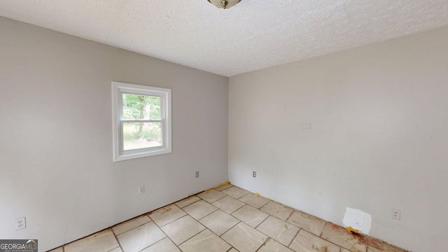 6198 Rocky Creek Drive, Douglasville, GA 30135