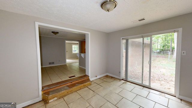 6198 Rocky Creek Drive, Douglasville, GA 30135