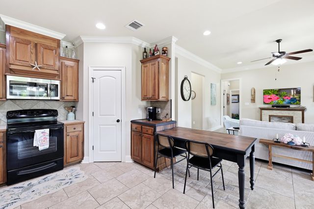 159 Lake Maclaine Avenue, Thibodaux, LA 70301