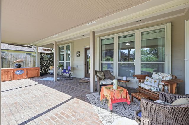 159 Lake Maclaine Avenue, Thibodaux, LA 70301