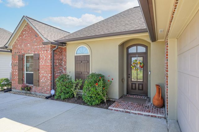 159 Lake Maclaine Avenue, Thibodaux, LA 70301