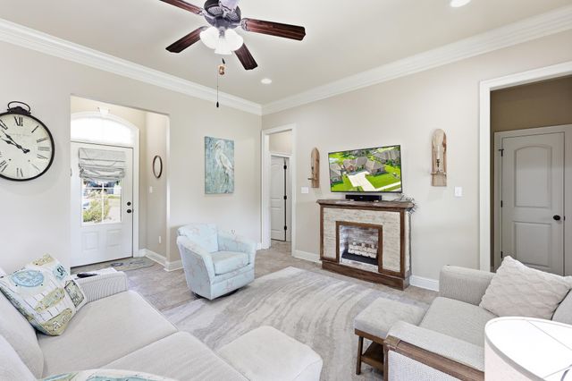 159 Lake Maclaine Avenue, Thibodaux, LA 70301