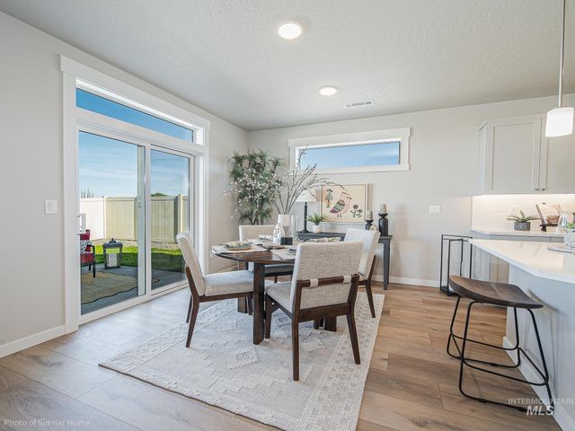 11093 Bluefield Dr, Caldwell, ID 83605