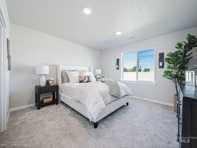 11093 Bluefield Dr, Caldwell, ID 83605