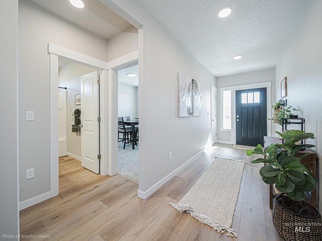 11093 Bluefield Dr, Caldwell, ID 83605