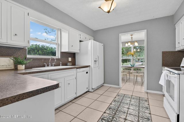 138 RIDGEFIELD Court, Orange Park, FL 32065