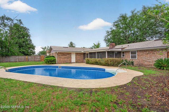 138 RIDGEFIELD Court, Orange Park, FL 32065