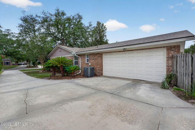 138 RIDGEFIELD Court, Orange Park, FL 32065