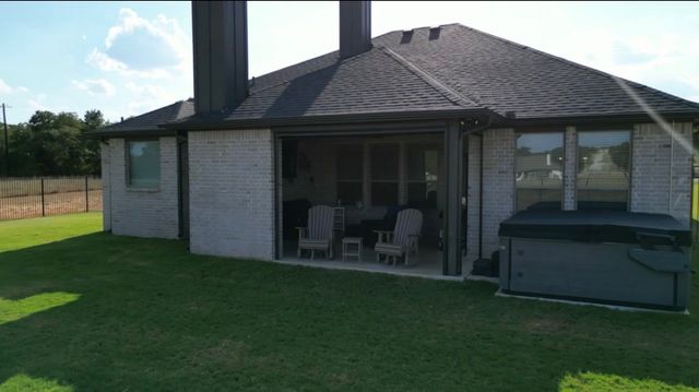 1215 Sanger, Springtown, TX 76082