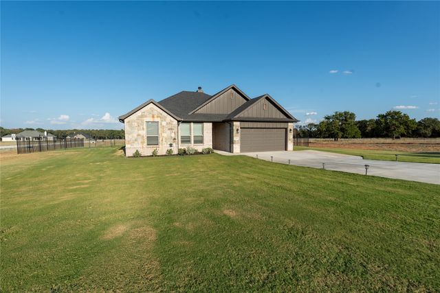 1215 Sanger, Springtown, TX 76082