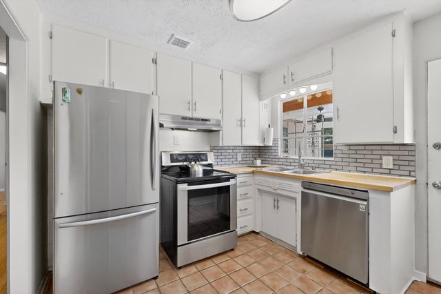 833 California Street SE, Albuquerque, NM 87108