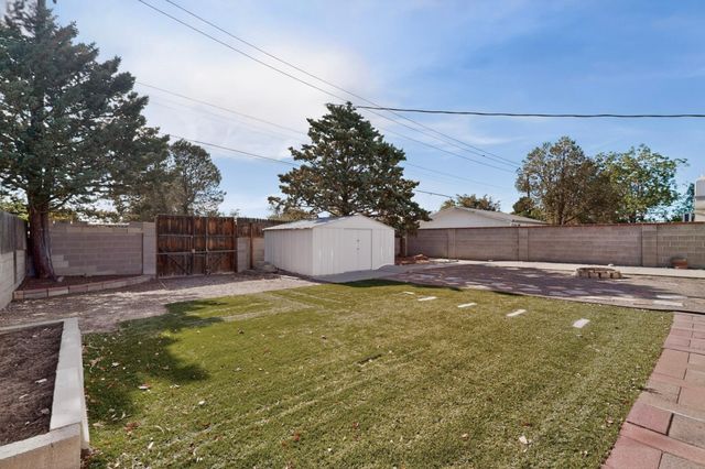 833 California Street SE, Albuquerque, NM 87108