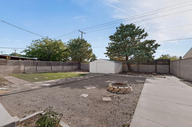 833 California Street SE, Albuquerque, NM 87108