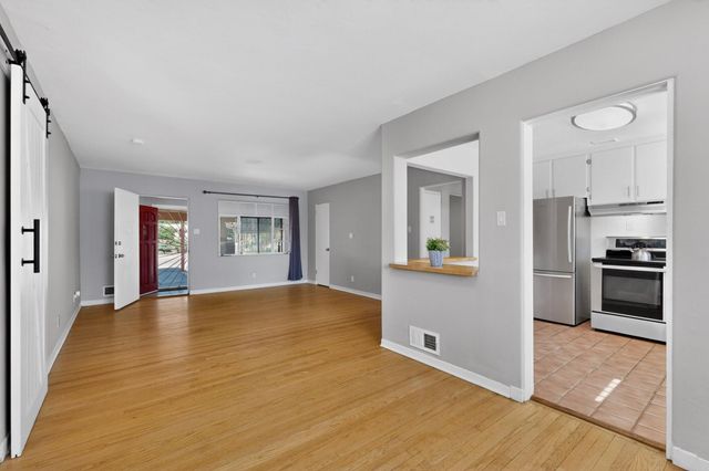 833 California Street SE, Albuquerque, NM 87108