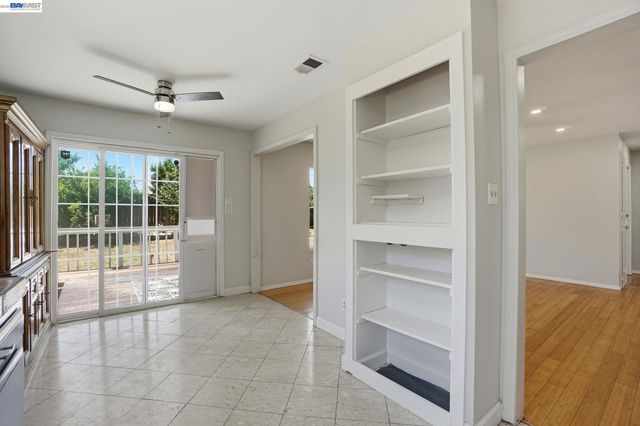 1087 Jensen Dr, Pittsburg, CA 94565