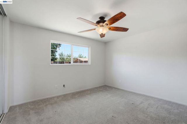 1087 Jensen Dr, Pittsburg, CA 94565