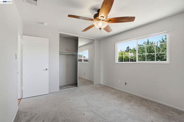 1087 Jensen Dr, Pittsburg, CA 94565