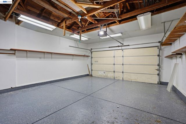 1087 Jensen Dr, Pittsburg, CA 94565