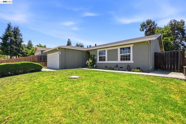 1087 Jensen Dr, Pittsburg, CA 94565