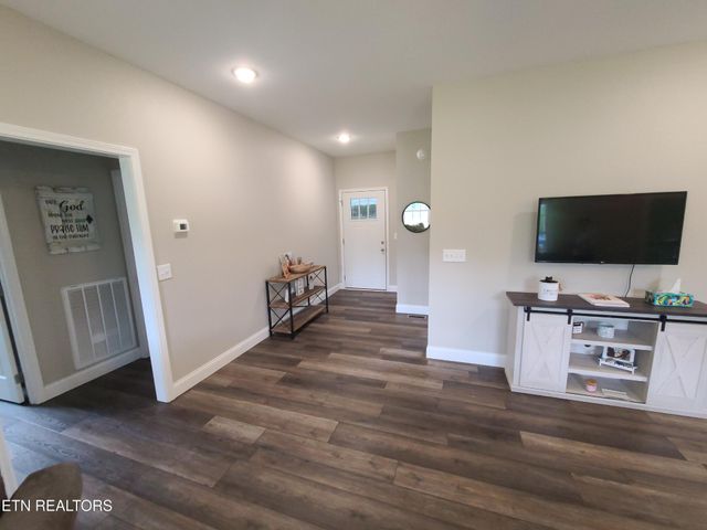 106 Maca Ridge Circle, Clarkrange, TN 38553