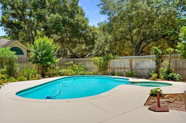 219 Whisper Pass, Houston, TX 77094