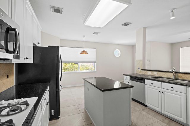 219 Whisper Pass, Houston, TX 77094